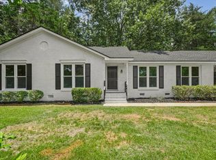 206 Raintree Dr, Albany, GA 31705