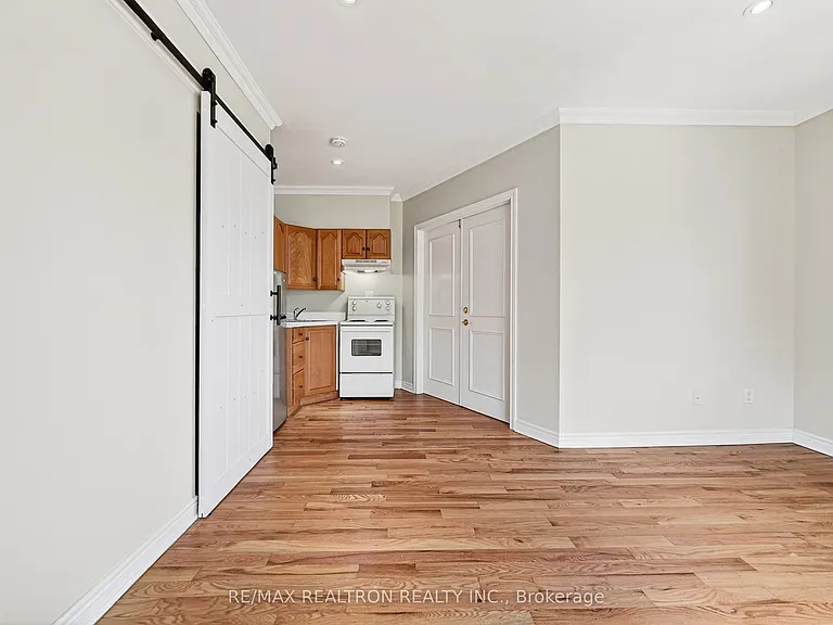 454 Donlands Ave #A1 — Photo 20