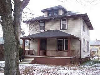 1st image of 469 Oak St