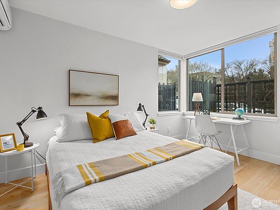 4th image of 1612 California Avenue SW #B