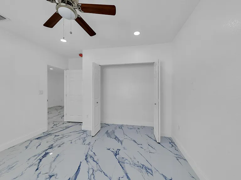 2937 NW 8th Ct — Photo 21