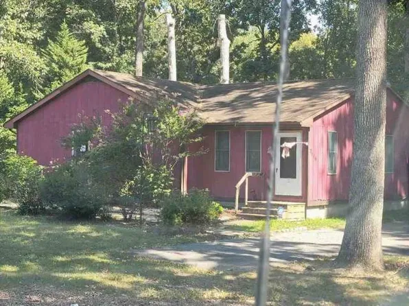 7446 Honey Locust Ln, Milford, DE 19963