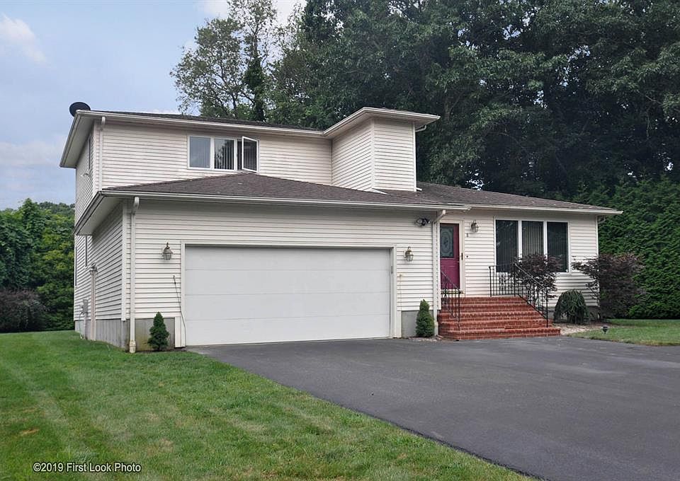 1st image of 8 Pasadena Dr
