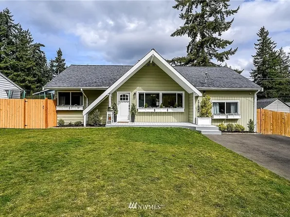 17422 62nd Ave W, Lynnwood, WA 98037