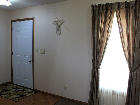 3rd image of 1008 William Ave