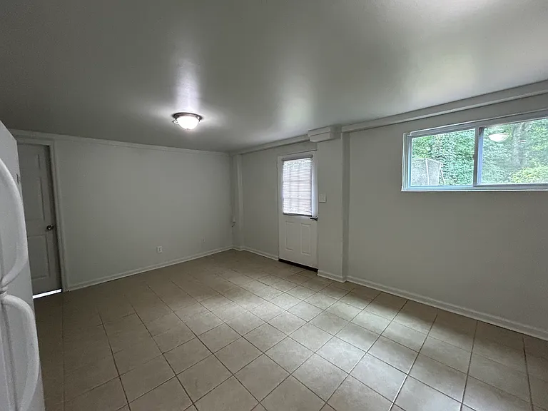 553 Woodland Hills Dr — Photo 6