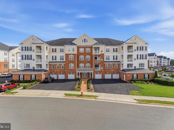 44589 York Crest Ter APT 405, Ashburn, VA 20147