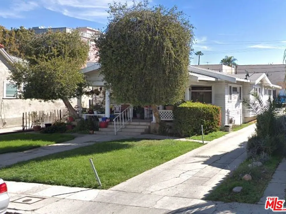 1320 N Harvard Blvd #1320
