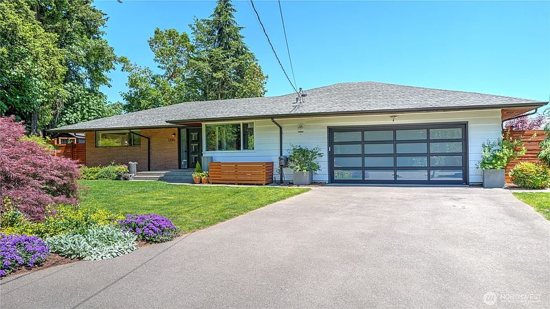 5th image of 22010 34th Avenue S