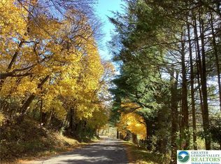 12 Lumber Ln, New Ringgold, PA 17960