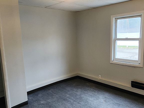 4th image of 633-635 S Union St #4
