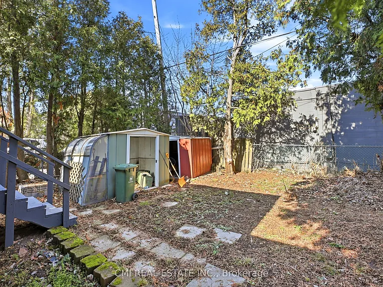 86 Adair Ave S — Photo 25