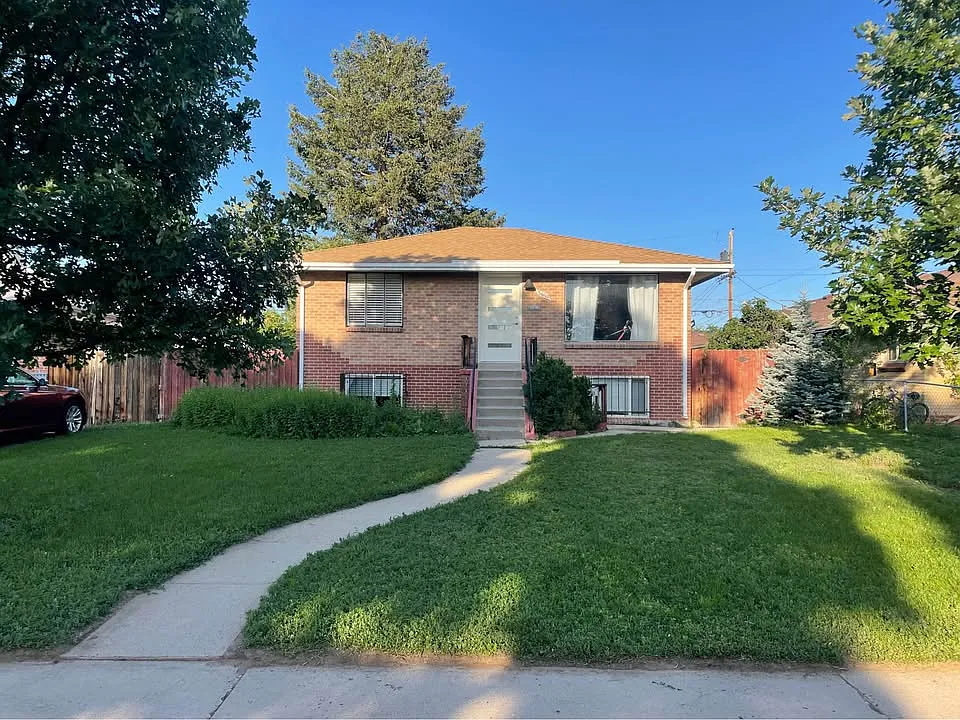2 bed, 815 sqft, $1,400 — Photo 1