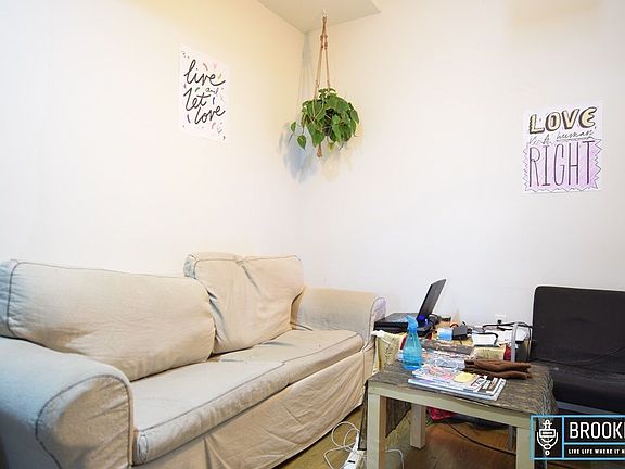 3rd image of 642 Wilson Ave #3B