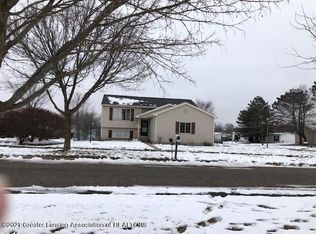 4232 Glenburne Blvd, Lansing, MI 48911