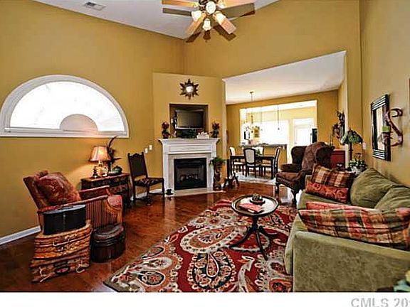 2nd image of 1199 Crown Vista Dr #122