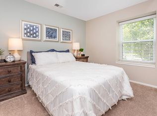 37850 Spring Ln #6-7600, Farmington, MI 48331