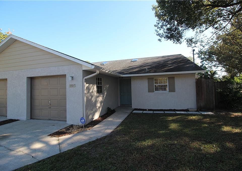 1st image of 1805 Cloverlawn Ave