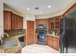 9059 SW 162nd St, Palmetto Bay, FL 33157