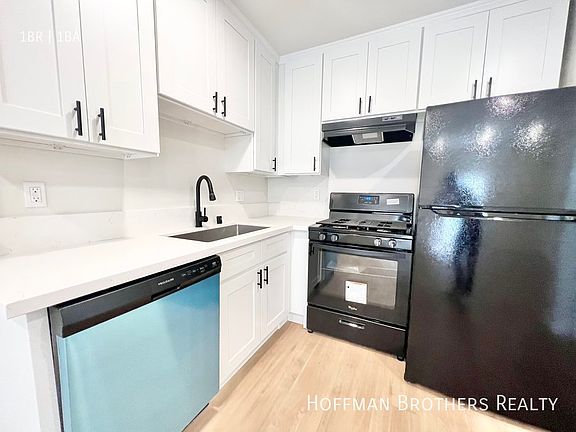 4th image of 3740 Westwood Blvd #7A