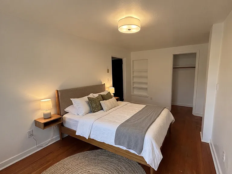 Rosada Apartments — Photo 15
