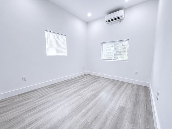 3rd image of 1399 NW 28th St #5