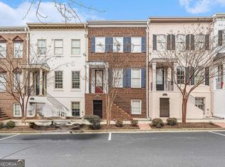 1035 Pearl Point, Sandy Springs, GA 30328