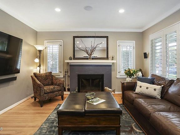 5th image of 352 N Alta Vista Ave