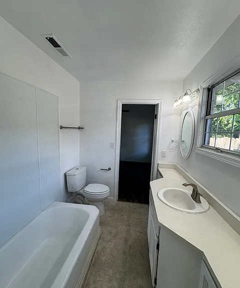 551 Scott St — Photo 13