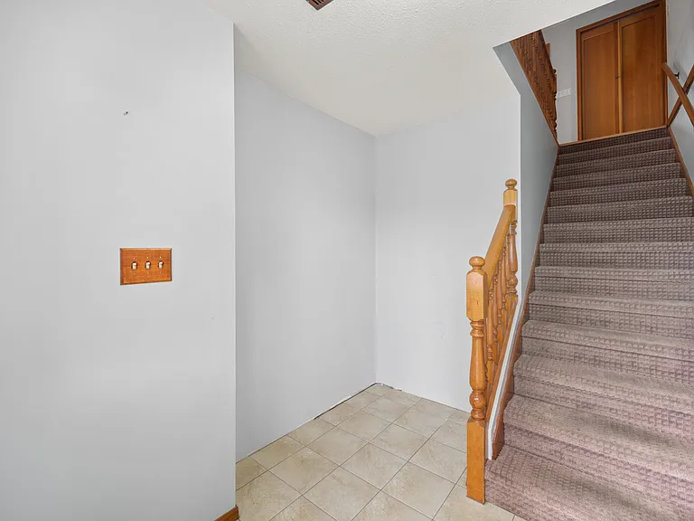 3639 Dunsmuir Way — Photo 3