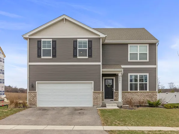 2021 Winterberry Trl, Wonder Lake, IL 60097