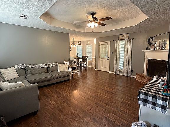 2nd image of 2076 Mesa Dr