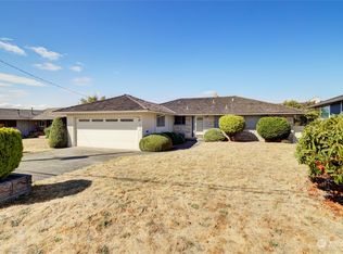 2310 NW 90th St, Seattle, WA 98117