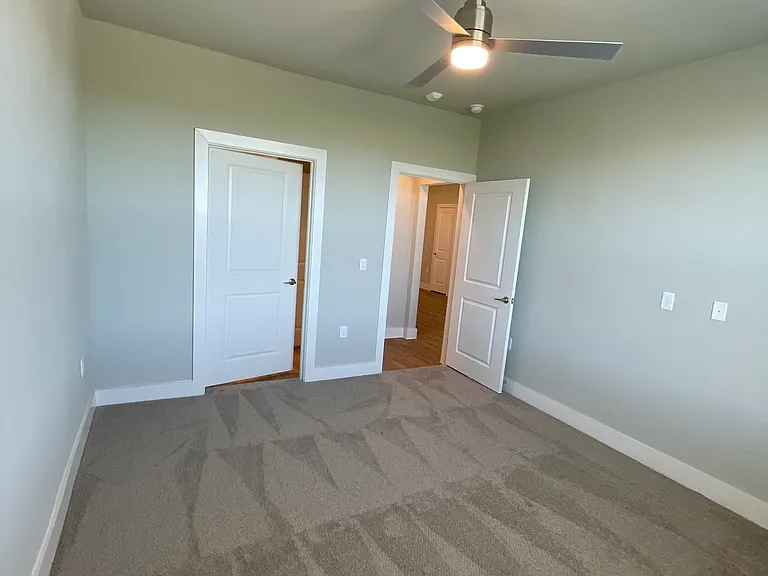 Rollingwood Dr — Photo 24