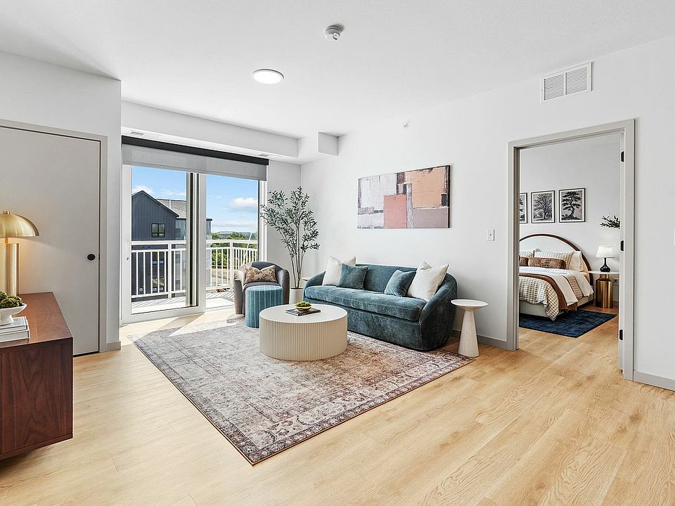 Model Unit Living