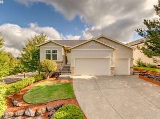 13463 SE Snowfire Dr, Happy Valley, OR 97086