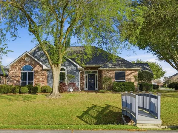 615 Willowridge Dr, Luling, LA 70070