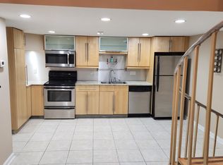 1040 N 4th St APT 1F, Philadelphia, PA 19123