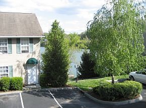 3rd image of 30 Lake Village Ct