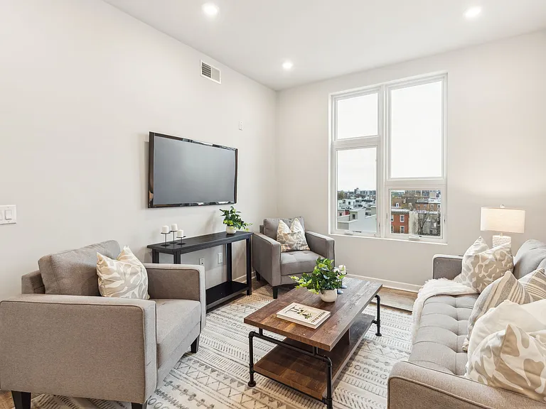 The Ryley Apartments — Photo 48