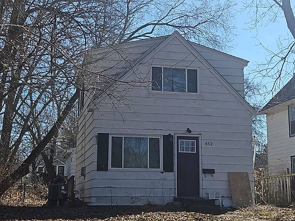 3rd image of 852 24th Ave SE
