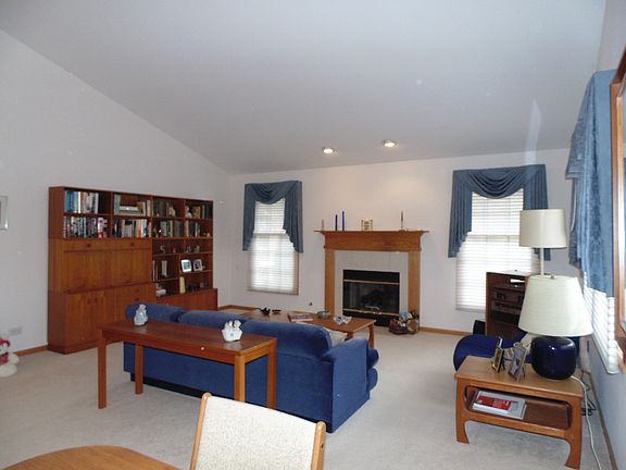 2nd image of 207 Woodland Way
