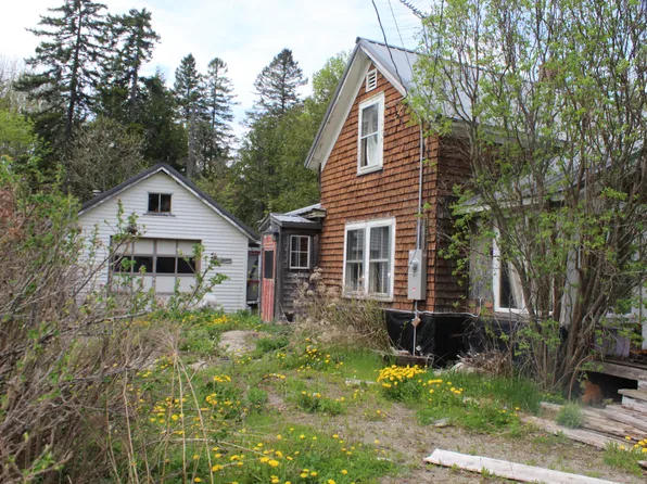 72 North Street, Sherman, ME 04776
