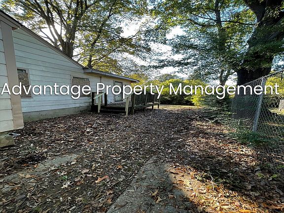 2nd image of 1747 Shadowlawn Blvd