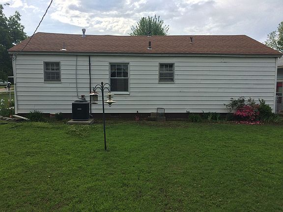 4th image of 718 N Kelker St