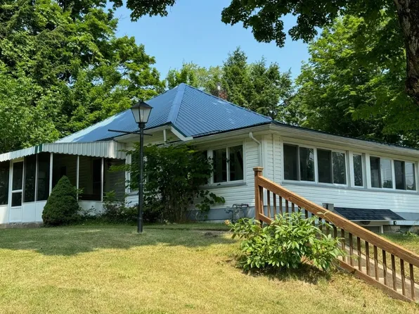 11940 Shady Ave, Conneaut Lake, PA 16316