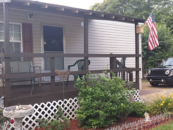 Covered porch 