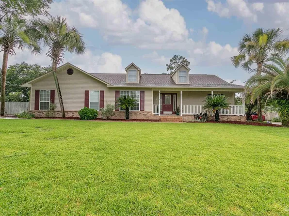 2122 Foxford St, Cantonment, FL 32533