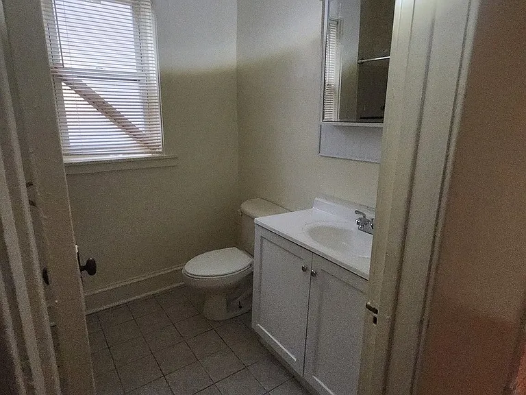9202 S Loomis St #1 — Photo 4