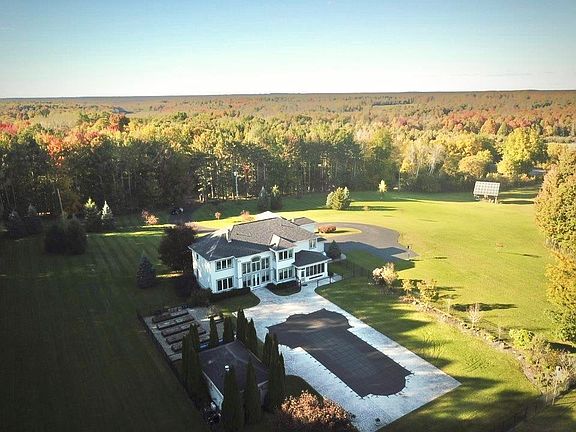 2nd image of 660 May Rd
